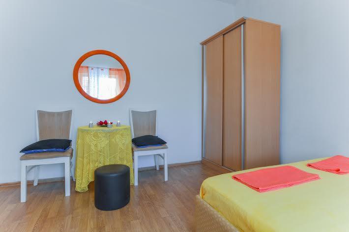 Apartments Luca Razanac Bagian luar foto